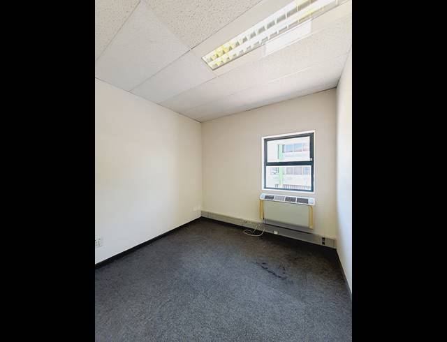 514M² OFFICE TO LET IN HALFWAY HOUSE